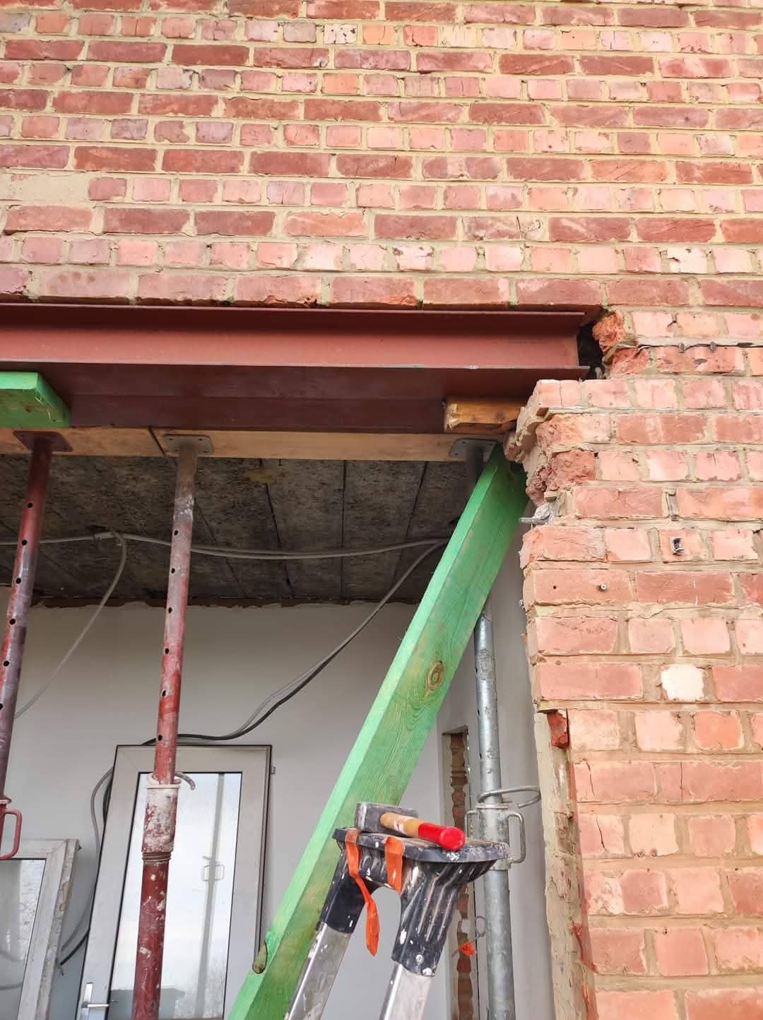 Pose de poutre IPN et ouverture mur porteur - Vasmat Build Bruxelles